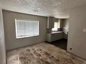 9122 Laura Koppe Road, Houston TX 77078