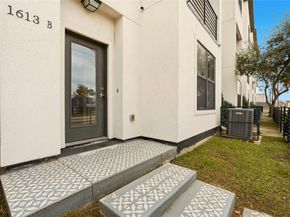 1613 Milby Street B, Houston TX 77003