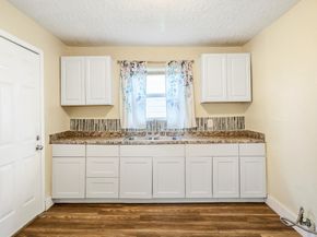 1114 Blackwood Avenue, Houston TX 77032