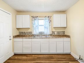 1114 Blackwood Avenue, Houston TX 77032