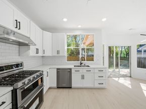 82 N Apple Spring Circle, The Woodlands TX 77382