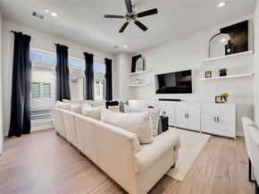 108 Knightsbridge Park Lane, Houston TX 77018