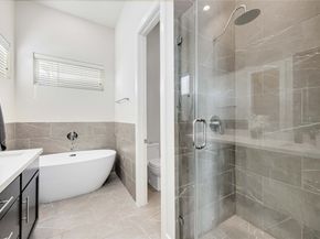 108 Knightsbridge Park Lane, Houston TX 77018