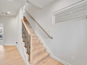 108 Knightsbridge Park Lane, Houston TX 77018