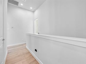 108 Knightsbridge Park Lane, Houston TX 77018