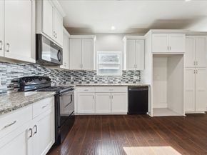 7047 Avenue E, Houston TX 77011