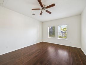 7047 Avenue E, Houston TX 77011