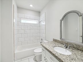 7047 Avenue E, Houston TX 77011