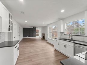 13706 Sablesprings Lane, Houston TX 77014