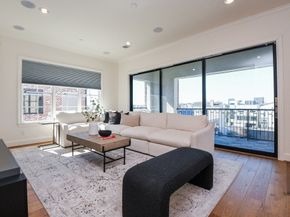 5 Robita Street, Houston TX 77019