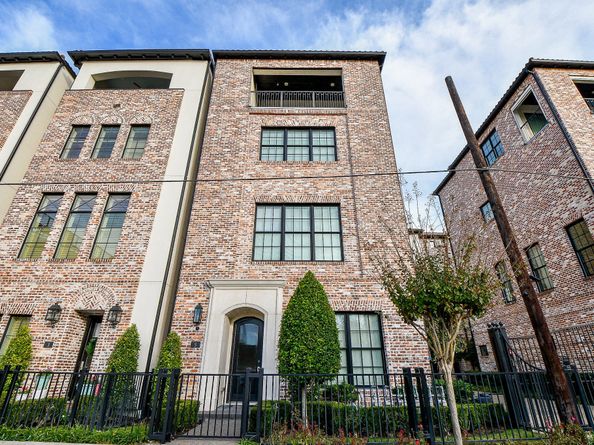 5 Robita Street, Houston TX 77019