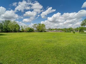 7833 Almeda Genoa Road, Houston TX 77075