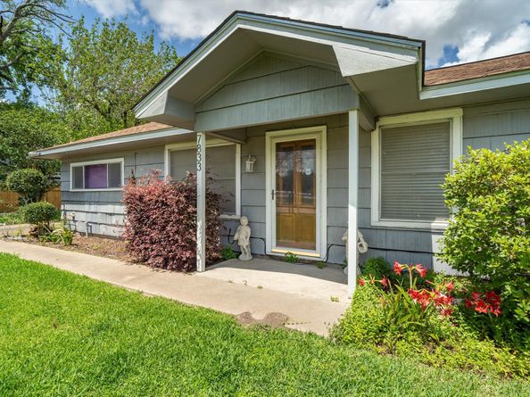 7833 Almeda Genoa Road, Houston TX 77075
