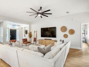 146 S Holly Laurel Circle, The Woodlands TX 77382