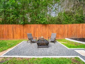 146 S Holly Laurel Circle, The Woodlands TX 77382