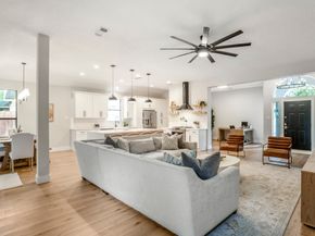 146 S Holly Laurel Circle, The Woodlands TX 77382