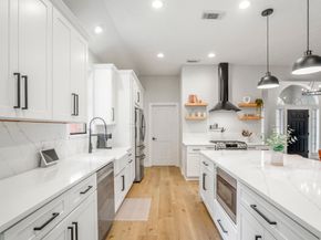 146 S Holly Laurel Circle, The Woodlands TX 77382