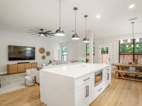 146 S Holly Laurel Circle, The Woodlands TX 77382