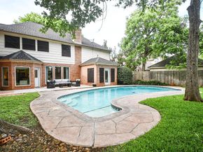 2107 Pecan Trail Drive, Richmond TX 77406