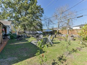 5002 Beechnut Street, Houston TX 77096