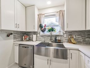 5002 Beechnut Street, Houston TX 77096