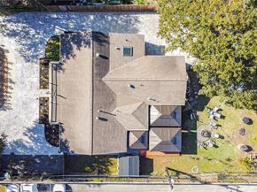 5002 Beechnut Street, Houston TX 77096
