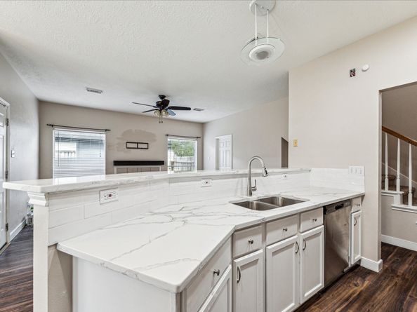 11902 Oakner Drive, Tomball TX 77377
