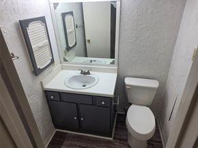 3025 Walnut Bend Lane 21, Houston TX 77042