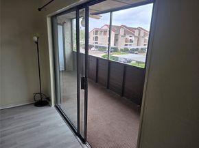 3025 Walnut Bend Lane 21, Houston TX 77042