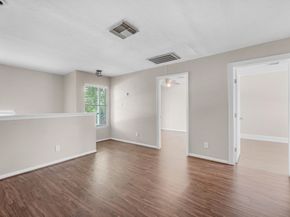 7945 Ellinger Lane, Houston TX 77040