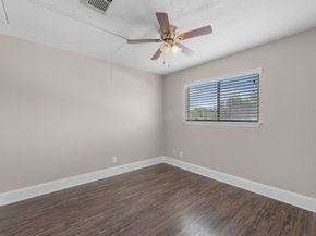 7945 Ellinger Lane, Houston TX 77040