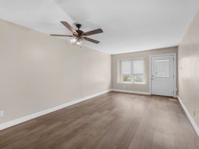 7945 Ellinger Lane, Houston TX 77040