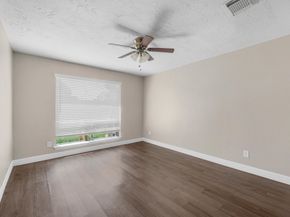 7945 Ellinger Lane, Houston TX 77040