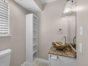 7945 Ellinger Lane, Houston TX 77040