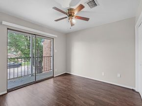 7945 Ellinger Lane, Houston TX 77040
