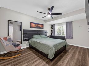 12020 Mighty Oak Drive B, Houston TX 77066