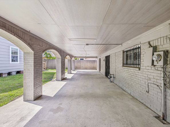 4422 Sandydale Lane, Houston TX 77039