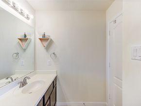 5103 Dartmoor Ridge Trail, Houston TX 77066