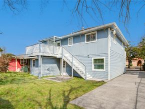 4909 Cochran Street 12, Houston TX 77009