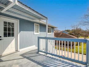 4909 Cochran Street 12, Houston TX 77009