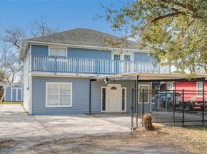 4909 Cochran Street 12, Houston TX 77009