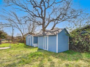4909 Cochran Street 12, Houston TX 77009