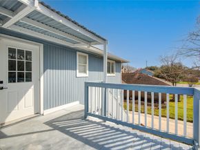 4909 Cochran Street 12, Houston TX 77009