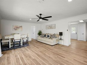 4909 Cochran Street 12, Houston TX 77009