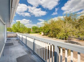 4909 Cochran Street 12, Houston TX 77009