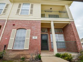 2710 Grants Lake Boulevard I4, Sugar Land TX 77479