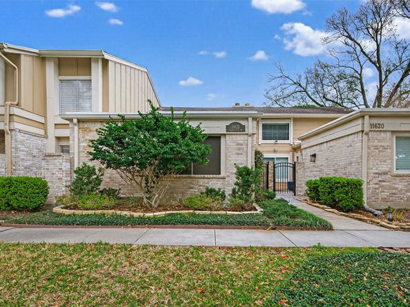 11622 Village Place Drive 328, Houston TX 77077