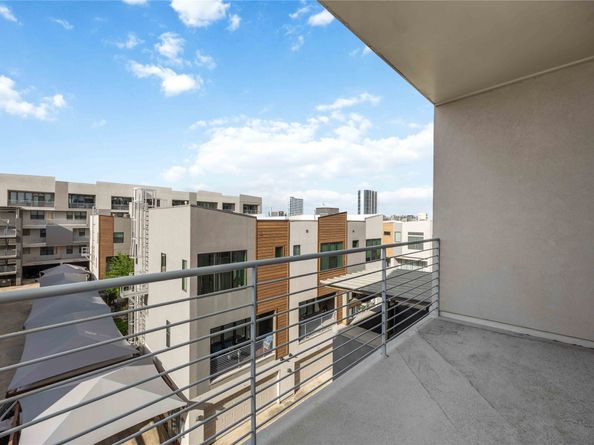 2401 Crawford Street A210, Houston TX 77004