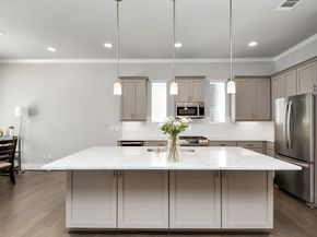 5720 Petty Street, Houston TX 77007