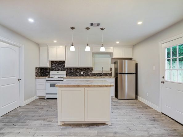 6634 Granite Street, Houston TX 77092